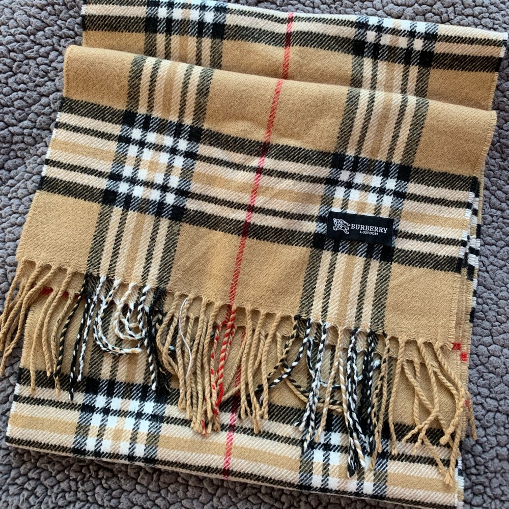 Plaid scarf